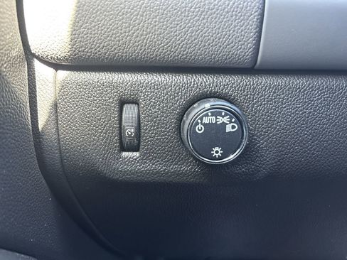 Used 2018 Chevrolet Colorado W/T w/ WT Convenience Package image 23