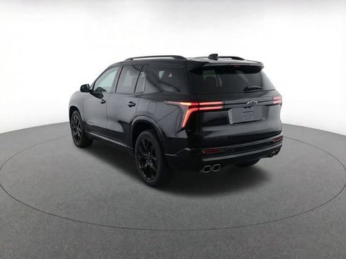 Used 2025 Chevrolet Traverse RS AWD/4WD image 5
