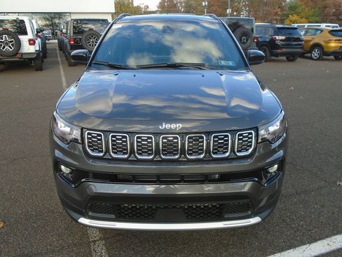 Certified 2024 Jeep Compass Limited w/ Sun and Sound Group image 6