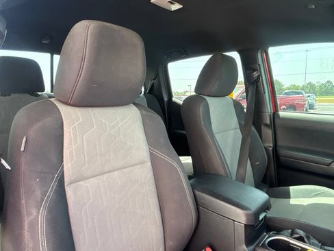 Used 2021 Toyota Tacoma TRD Sport w/ Technology Package RWD image 17