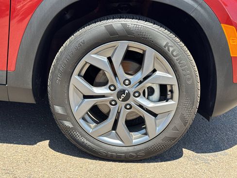 Used 2024 Kia Seltos S FWD image 5