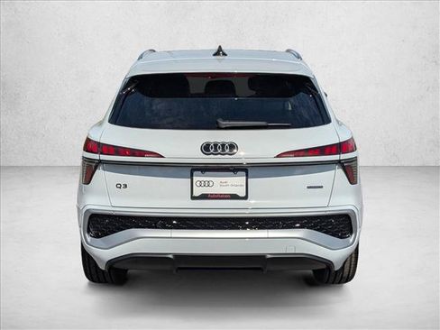 New 2026 Audi Q3 quattro 2.0T AWD/4WD image 6