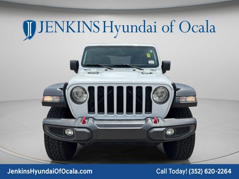 Used 2022 Jeep Gladiator Rubicon w/ Cold Weather Group AWD/4WD image 8