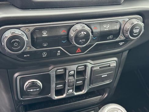 Used 2021 Jeep Wrangler Unlimited Sport S image 20