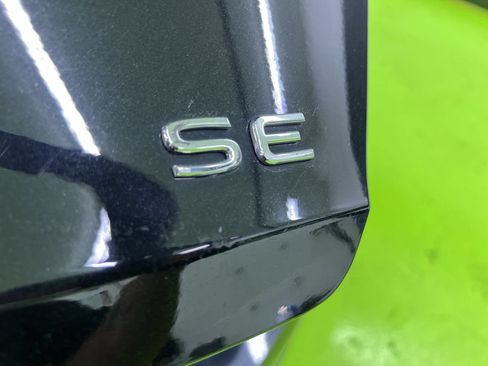 Used 2024 Volkswagen Jetta SE FWD image 14