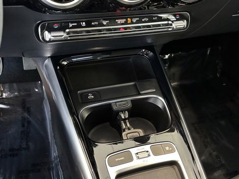 Certified 2025 Mercedes-Benz GLA 250 image 20