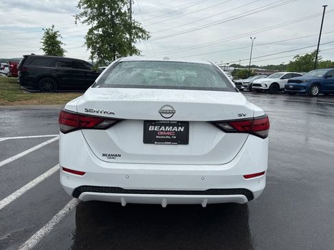 Used 2024 Nissan Sentra SV FWD image 6