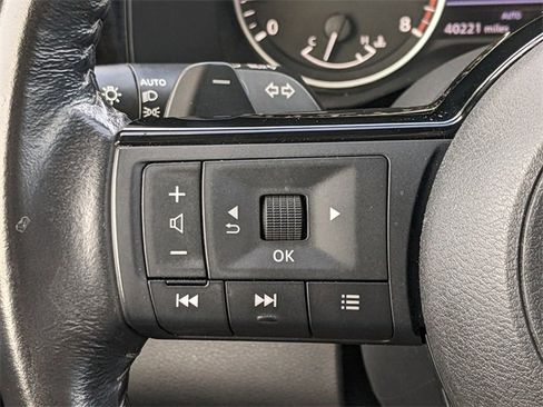 Used 2022 Nissan Pathfinder SV image 20