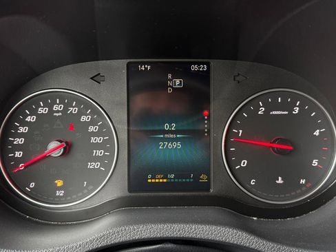 Used 2024 Mercedes-Benz Sprinter 2500 image 13