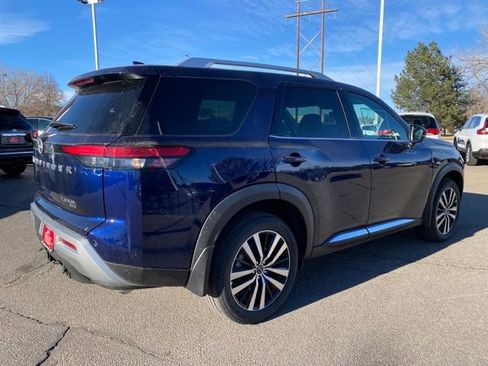 New 2025 Nissan Pathfinder Platinum image 5