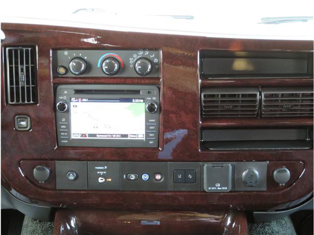 Used 2020 GMC Savana 2500 w/ Enhanced Convenience Package RWD image 8