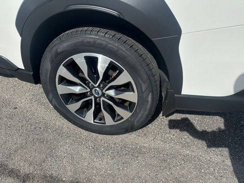 Used 2023 Subaru Outback Touring XT image 10