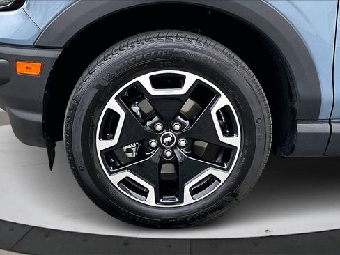 Used 2024 Ford Bronco Sport Outer Banks image 31