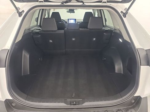 Used 2025 Toyota RAV4 XLE AWD/4WD image 20