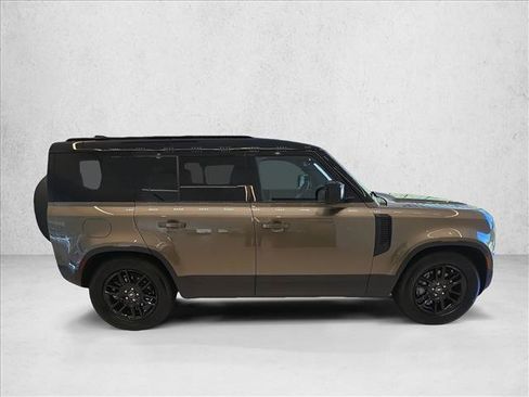 New 2025 Land Rover Defender 110 S AWD/4WD image 4