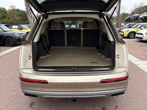 Used 2019 Audi Q7 3.0T Prestige w/ Prestige Package image 34