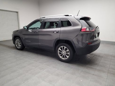 Used 2019 Jeep Cherokee Latitude Plus image 3