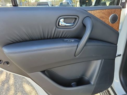 Certified 2022 Nissan Armada SL w/ Captain's Chairs Package image 14