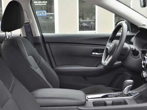 Used 2025 Nissan Sentra SV FWD image 18