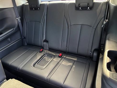 Certified 2026 INFINITI QX60 Luxe w/ Cargo Package FWD image 16