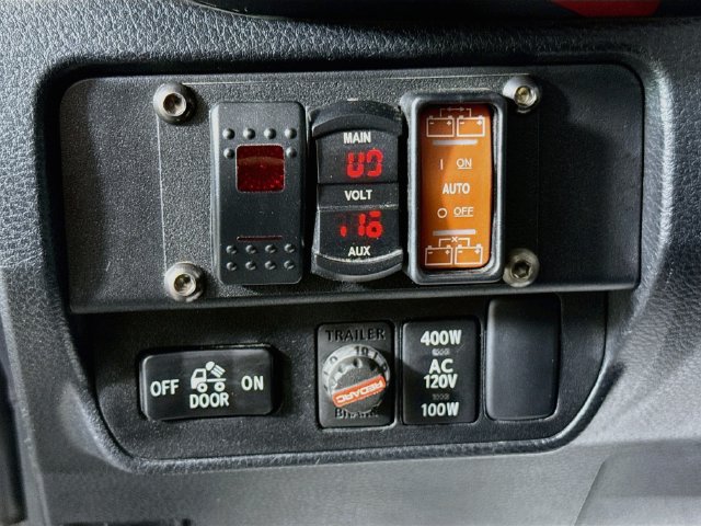 Used 2020 Toyota Tacoma TRD Off-Road AWD/4WD image 10