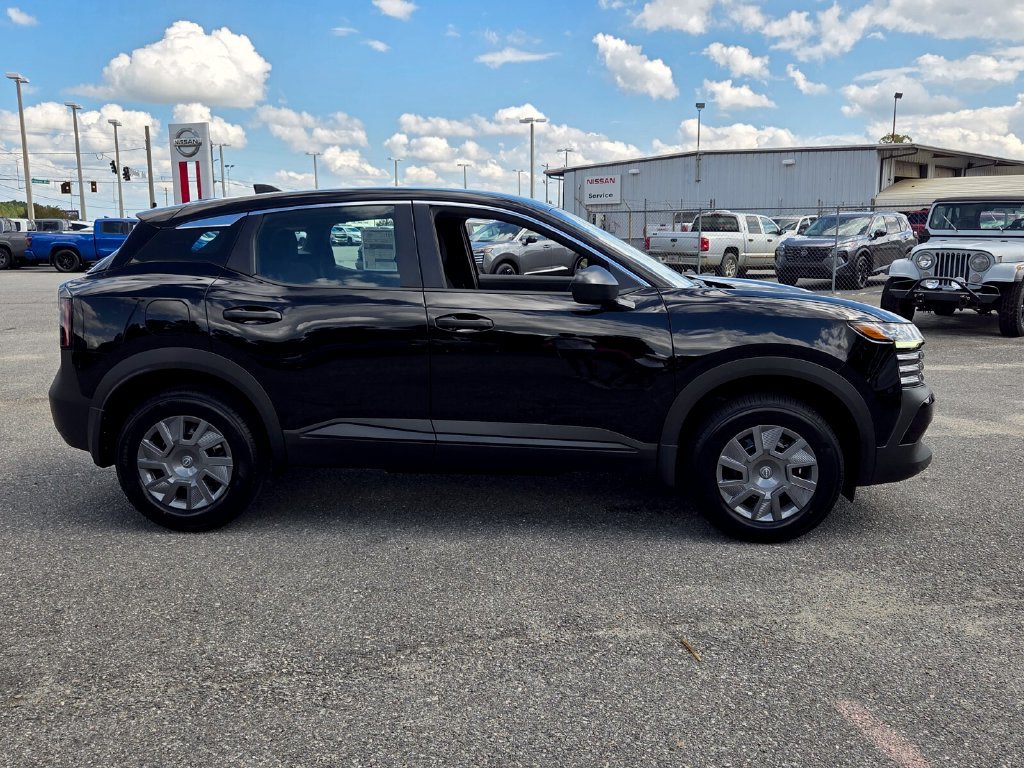 New 2027 Nissan Kicks S FWD image 12