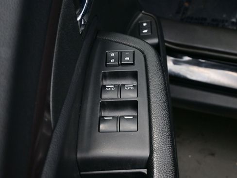 Used 2017 Honda Pilot EX-L image 10