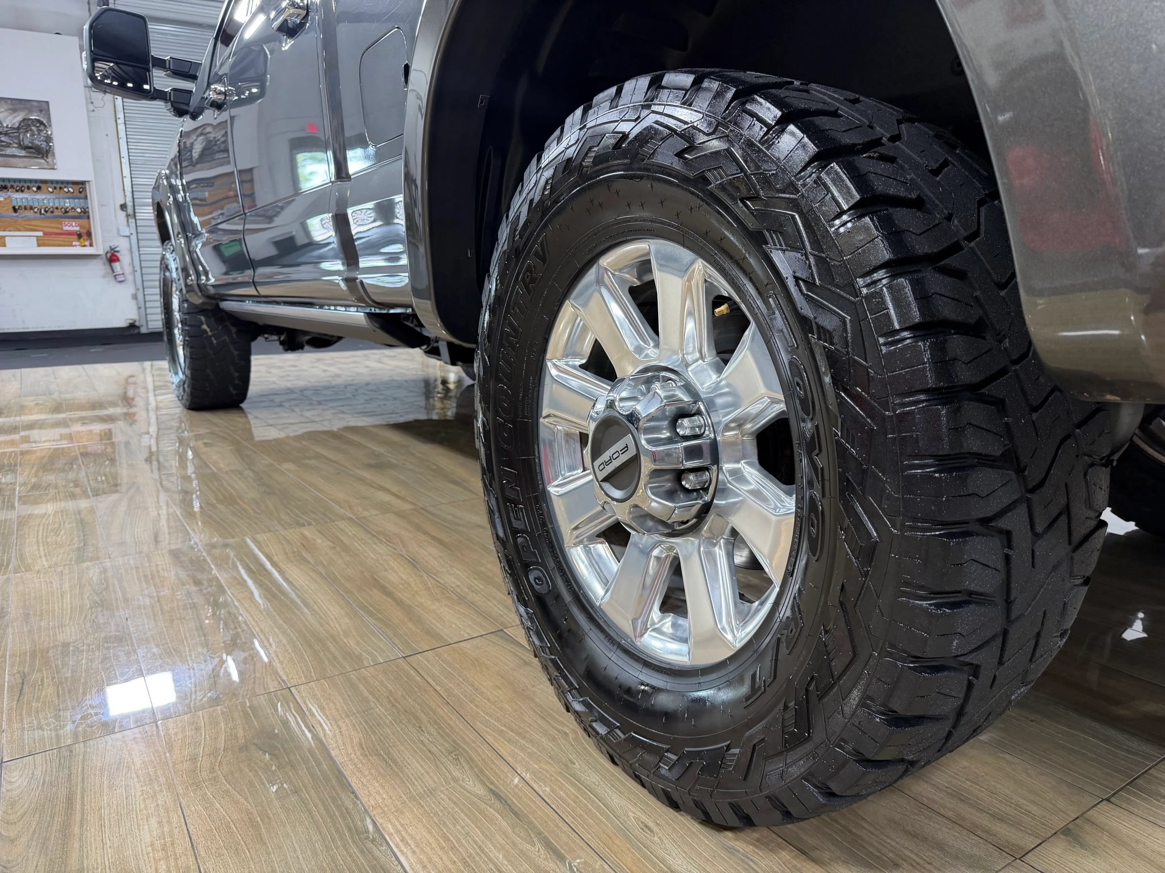 Used 2020 Ford F350 Platinum AWD/4WD image 10