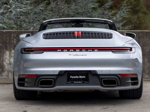 Certified 2022 Porsche 911 Carrera image 10