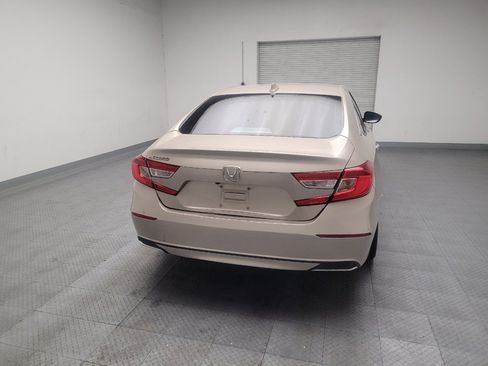 Used 2019 Honda Accord LX image 7