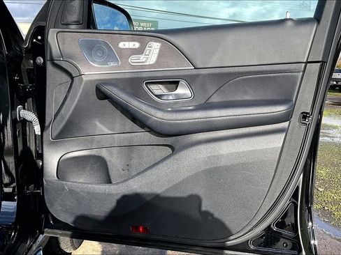 Used 2020 Mercedes-Benz GLS 580 4MATIC image 24