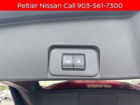Certified 2024 Nissan Rogue Platinum w/ Platinum Premium Package FWD image 26