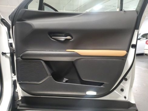 Certified 2024 Lexus UX 250h AWD w/ Premium Package image 27