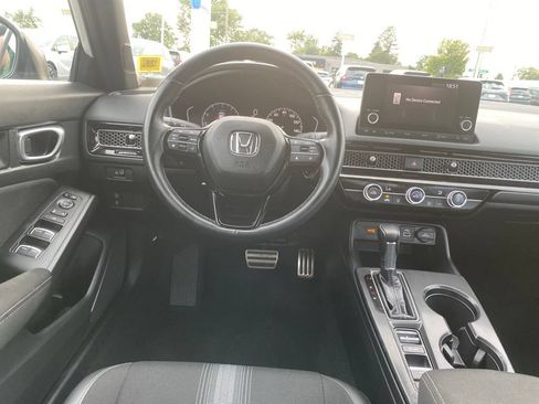 Used 2023 Honda Civic Sport image 16