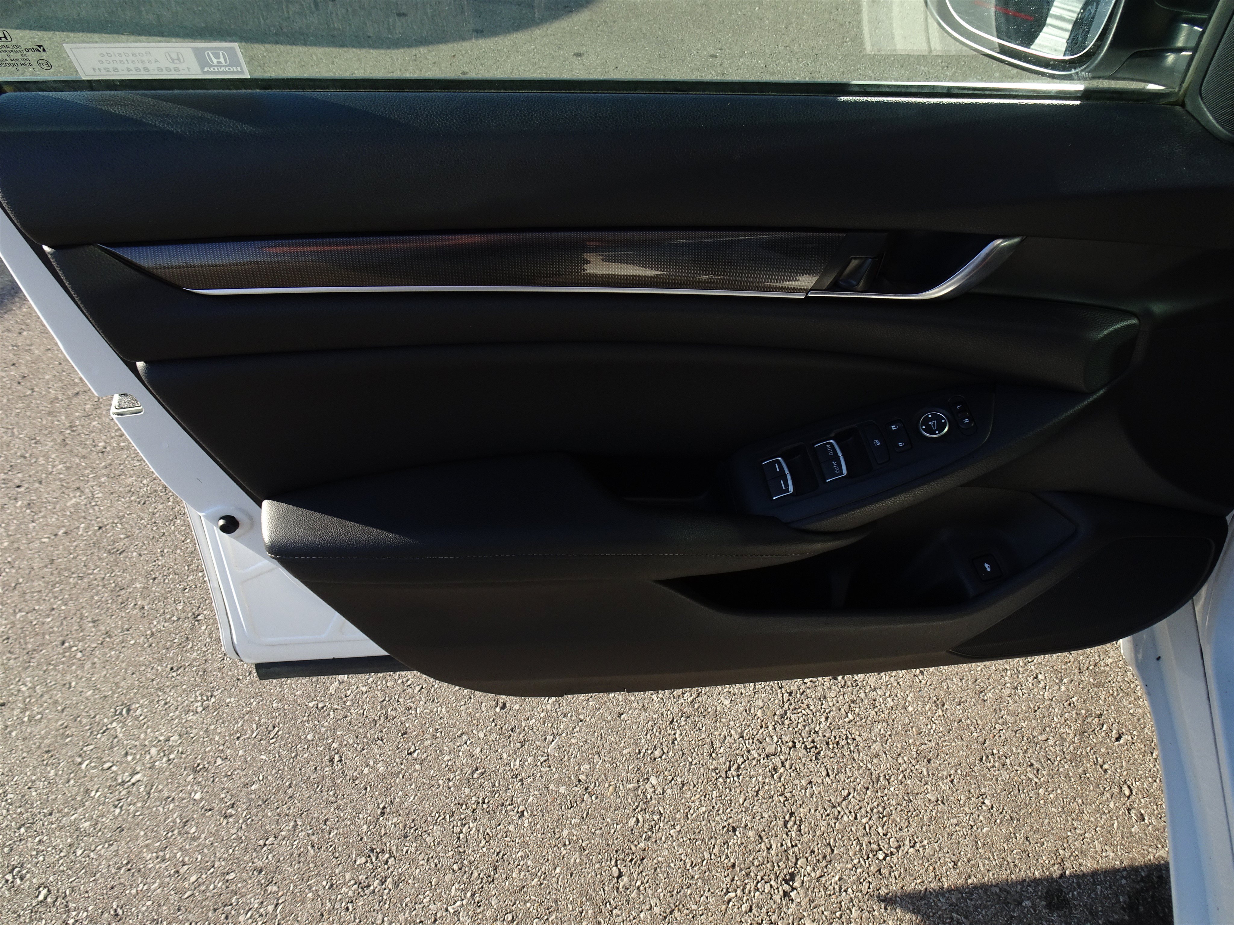 Used 2019 Honda Accord Sport image 12