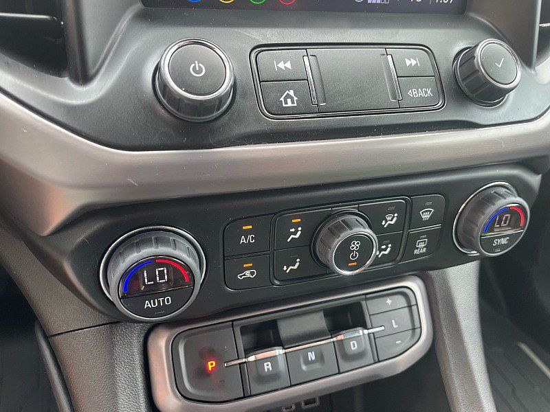 Used 2023 GMC Acadia AT4 AWD/4WD image 29