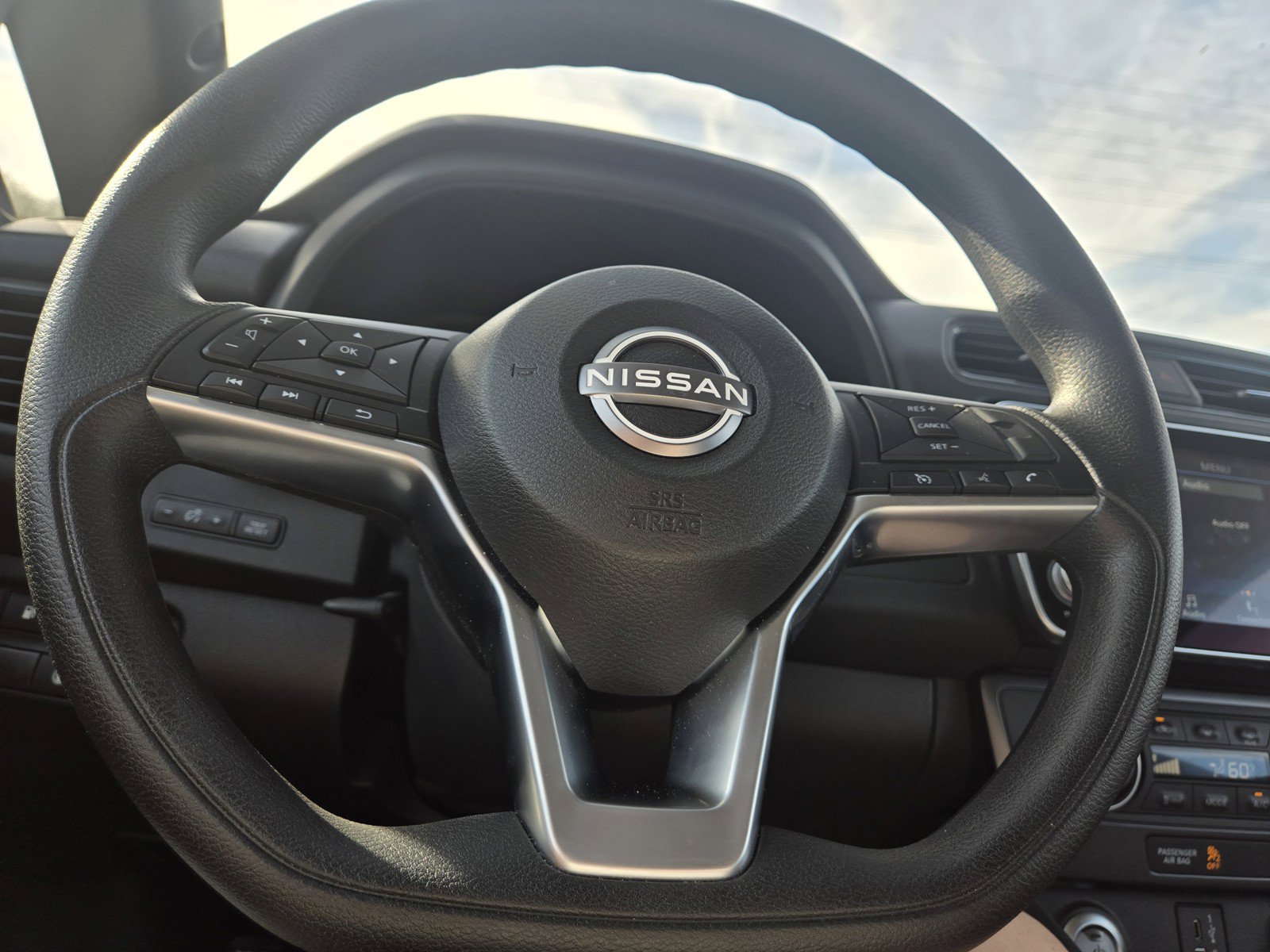 Certified 2025 Nissan Leaf S FWD image 20
