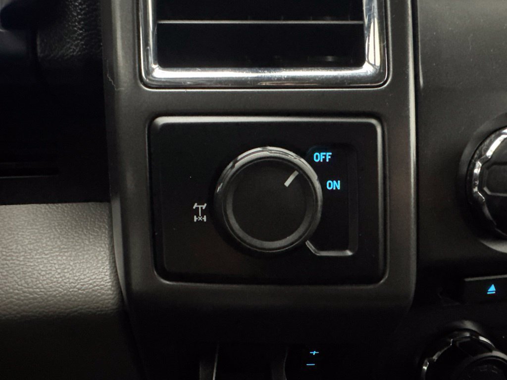 Used 2017 Ford F250 XLT w/ FX4 Off-Road Package AWD/4WD image 25