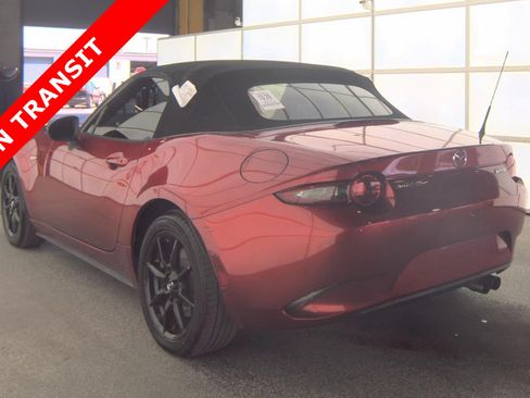 Used 2019 MAZDA MX-5 Miata Sport w/ I-ACTIVSENSE Sport Package RWD image 5