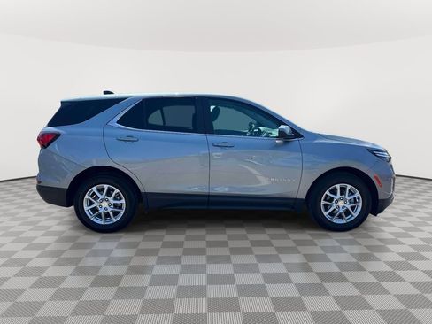 Used 2024 Chevrolet Equinox LT FWD image 4