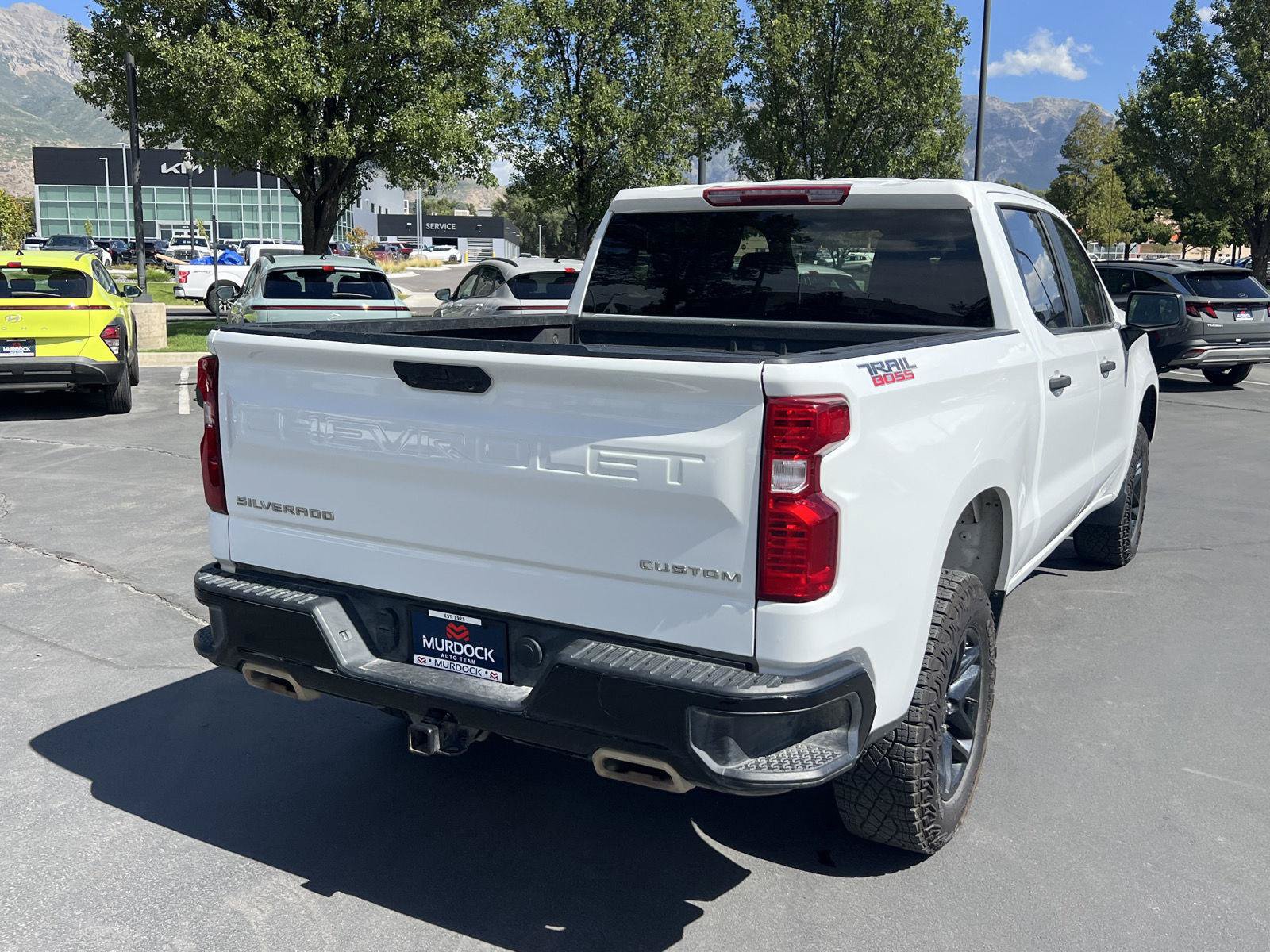 Used 2025 Chevrolet Silverado 1500 Custom Trail Boss AWD/4WD image 14
