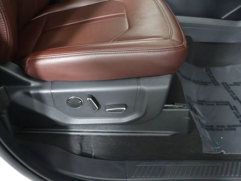 Used 2024 Ford Expedition Limited RWD image 37