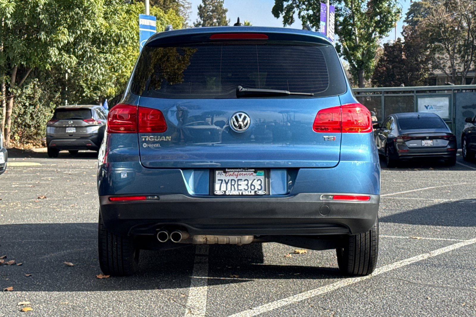 Used 2017 Volkswagen Tiguan S FWD image 5