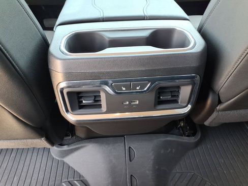 Used 2024 Chevrolet Silverado 1500 LTZ AWD/4WD image 11