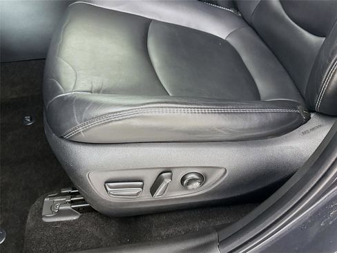 Used 2023 Toyota RAV4 XLE Premium image 20