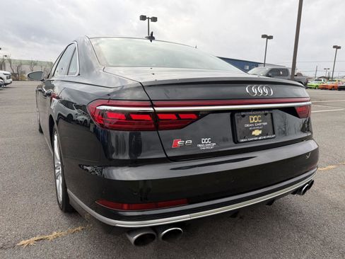 Used 2020 Audi S8 L w/ S8 Executive Package image 5