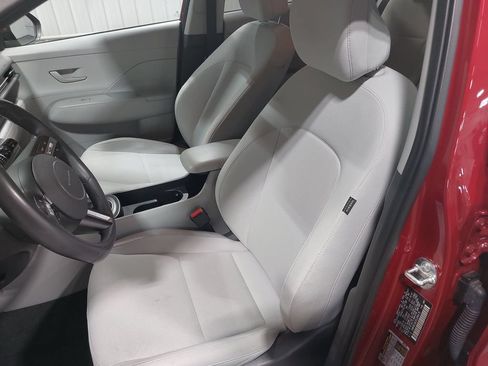 Certified 2025 Hyundai Kona SEL AWD/4WD image 14