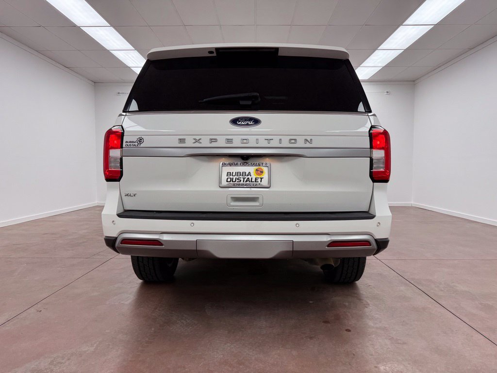 Used 2022 Ford Expedition XLT RWD image 4