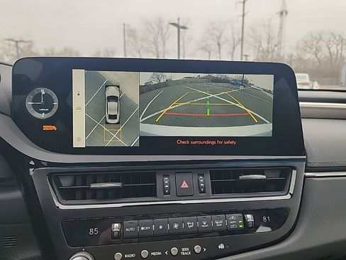 Used 2025 Lexus ES 350 F Sport image 12