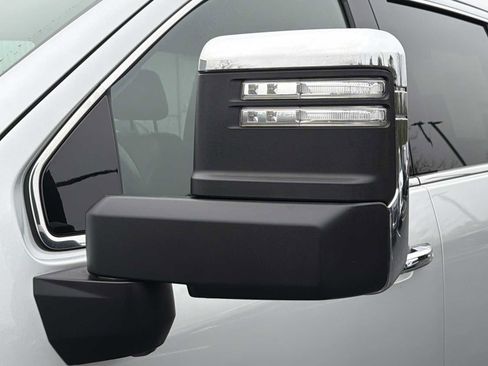 Used 2023 GMC Sierra 3500 SLT w/ SLT Premium Package image 39